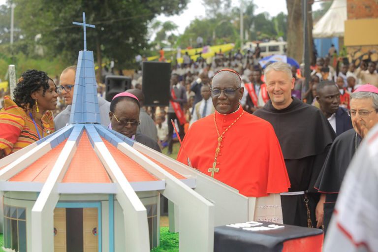 Cardinal Sarah Officiates at the elevation of Munyonyo Church to Minor Basilica